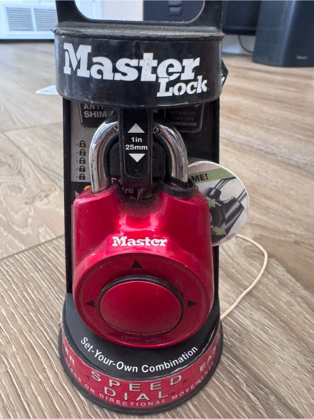 Master lock Speed Dial Anti-Shim Padlock - Black resettable new